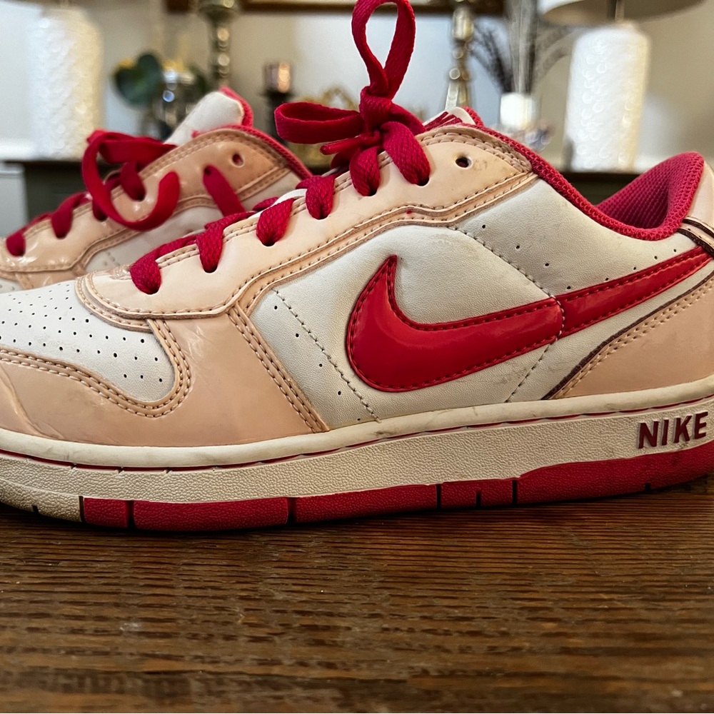 Nike Girls Thick Sole Shoes Pink 5Y